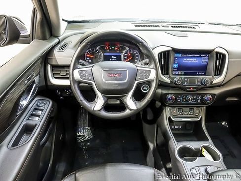 Used 2019 GMC Terrain SLT w/ Preferred Package image 2