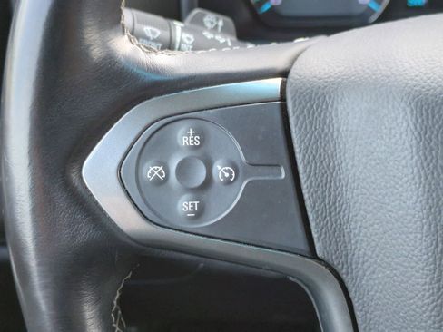 Used 2018 Chevrolet Silverado 1500 LT w/ Redline Edition AWD/4WD image 23