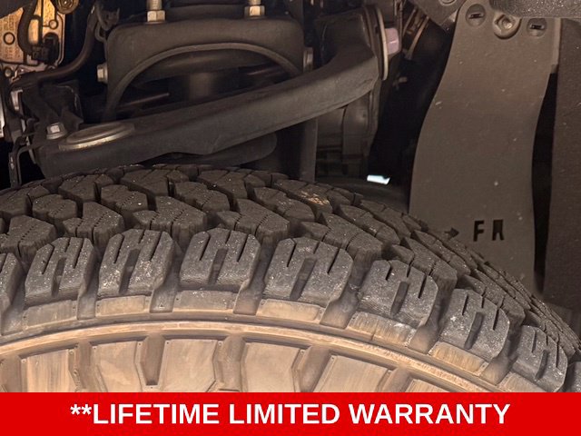 Used 2022 Toyota Tundra SR5 w/ SR5 Convenience Package AWD/4WD image 3