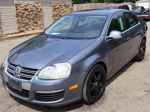 Used 2006 Volkswagen Jetta TDI FWD image 4