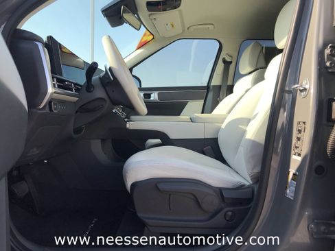 Used 2024 Hyundai Santa Fe SE image 12