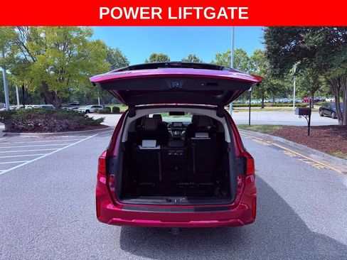 Used 2026 Honda Odyssey Elite image 7