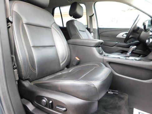 Used 2019 Chevrolet Traverse LT AWD/4WD image 12
