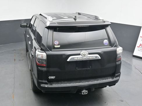 Used 2021 Toyota 4Runner Limited image 15