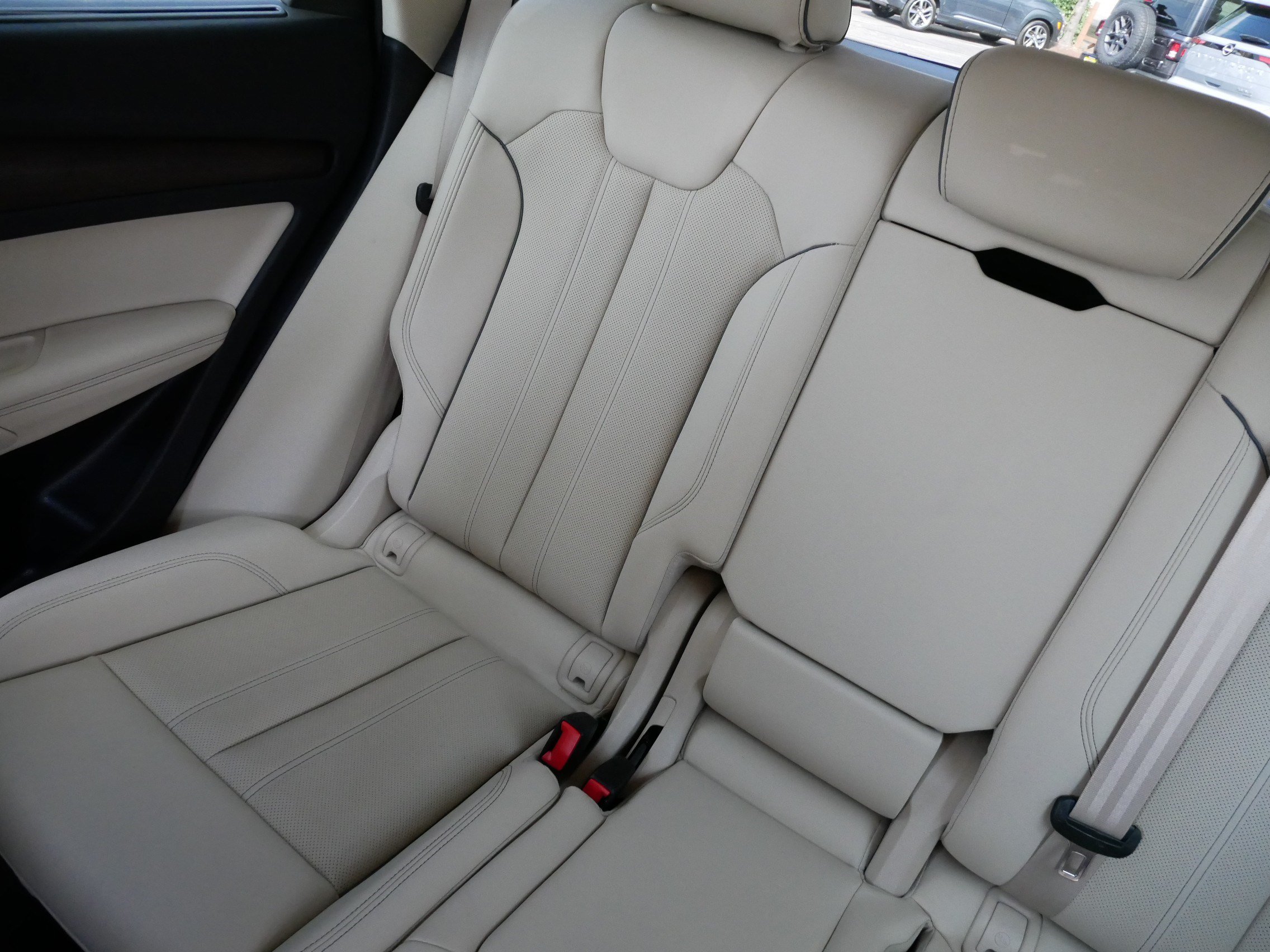 Used 2023 Audi Q5 2.0T Prestige w/ Prestige Package AWD/4WD image 12