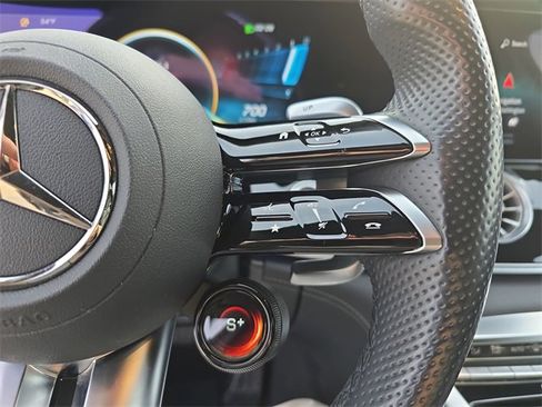 Used 2022 Mercedes-Benz AMG GT 43 image 21