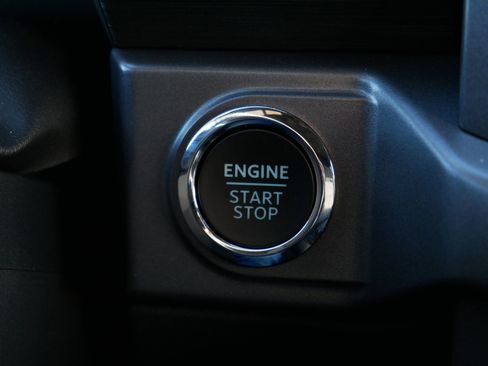 Used 2025 Ford F150 XLT w/ Equipment Group 302A MID image 32