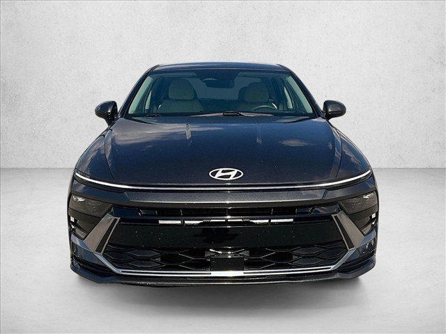 Used 2025 Hyundai Sonata SEL FWD image 3