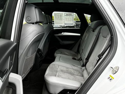Used 2020 Audi SQ5 Prestige w/ Prestige Package AWD/4WD image 37