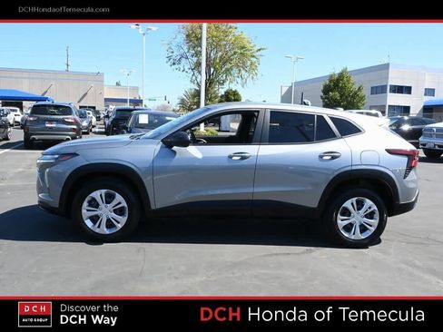 Used 2024 Chevrolet Trax LS w/ Driver Confidence Package image 4