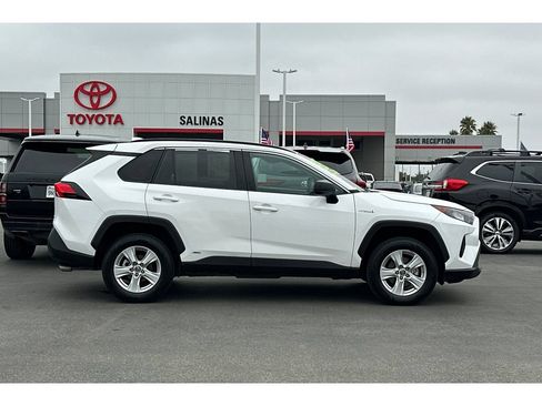 Certified 2020 Toyota RAV4 LE AWD/4WD image 3