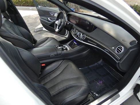 Used 2019 Mercedes-Benz S 450 Sedan image 25