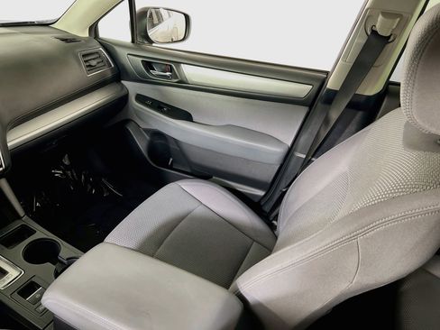 Used 2019 Subaru Outback 2.5i Premium AWD/4WD image 22