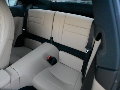 Used 2022 Porsche 911 Carrera image 32