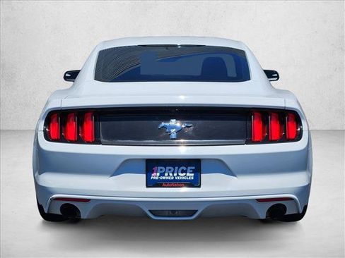 Used 2016 Ford Mustang Coupe RWD image 7