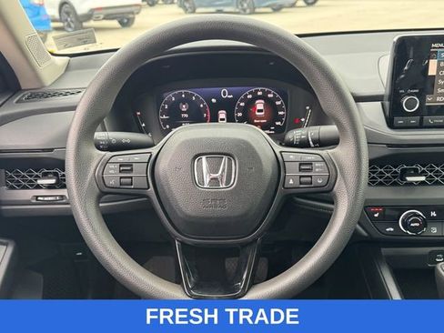 Certified 2025 Honda Accord SE image 22