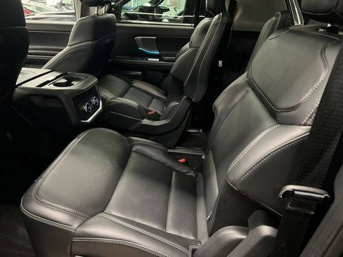 Used 2025 Ford Expedition Max Platinum image 19