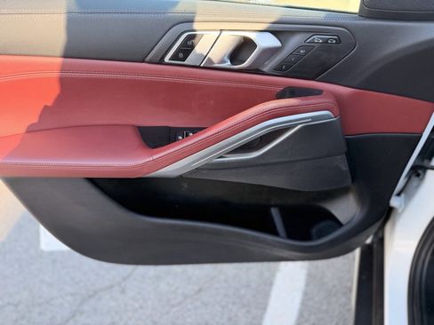 Used 2021 BMW X6 xDrive40i w/ Convenience Package image 18