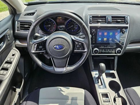 Used 2018 Subaru Outback 3.6R Limited AWD/4WD image 15