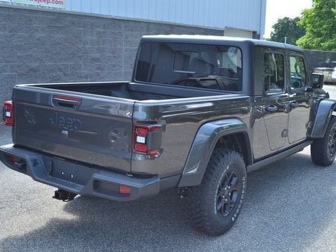 New 2026 Jeep Gladiator Sport AWD/4WD image 8