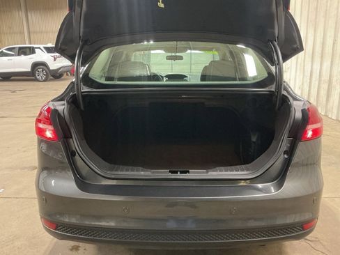 Used 2017 Ford Focus SEL image 7