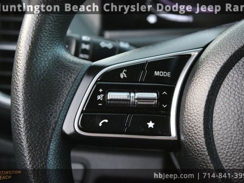 Used 2024 Kia Seltos LX image 16