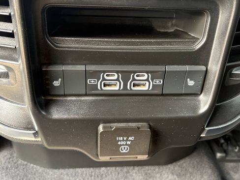 Used 2026 RAM 1500 Laramie AWD/4WD image 32