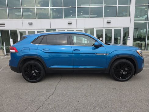 Certified 2024 Volkswagen Atlas Cross Sport SE AWD/4WD image 5