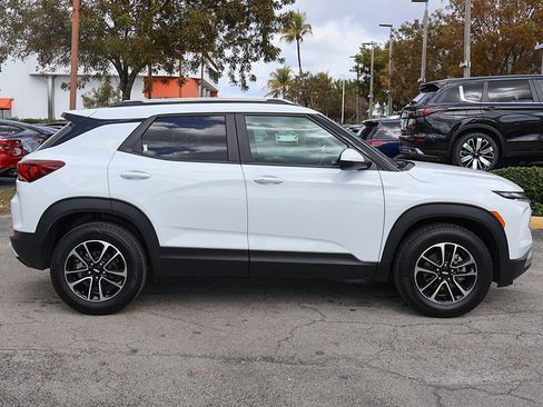 Used 2024 Chevrolet TrailBlazer LT image 16