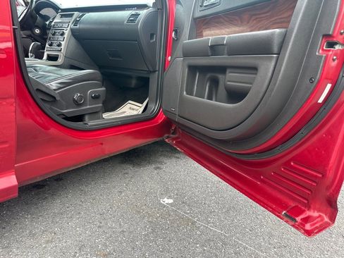 Used 2009 Ford Flex SEL image 34