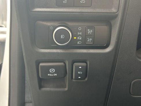 Used 2023 Ford Expedition Limited image 17