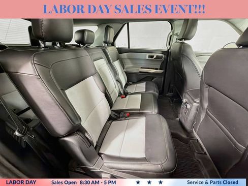 Used 2023 Ford Explorer XLT w/ Equipment Group 202A AWD/4WD image 29