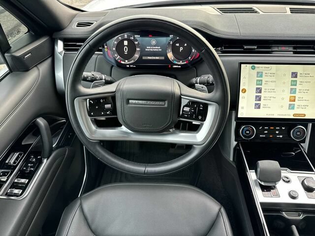 Used 2023 Land Rover Range Rover SE AWD/4WD image 16