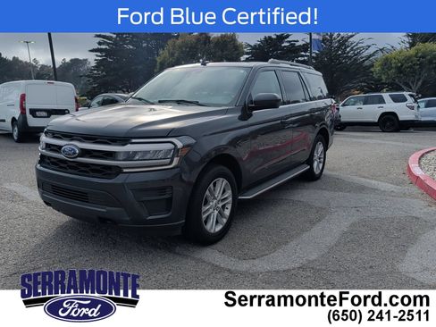 Used 2022 Ford Expedition XLT AWD/4WD image 3