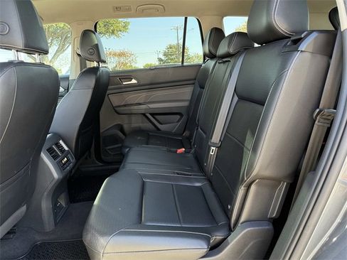 Certified 2022 Volkswagen Atlas SE w/ Panoramic Sunroof Package image 26