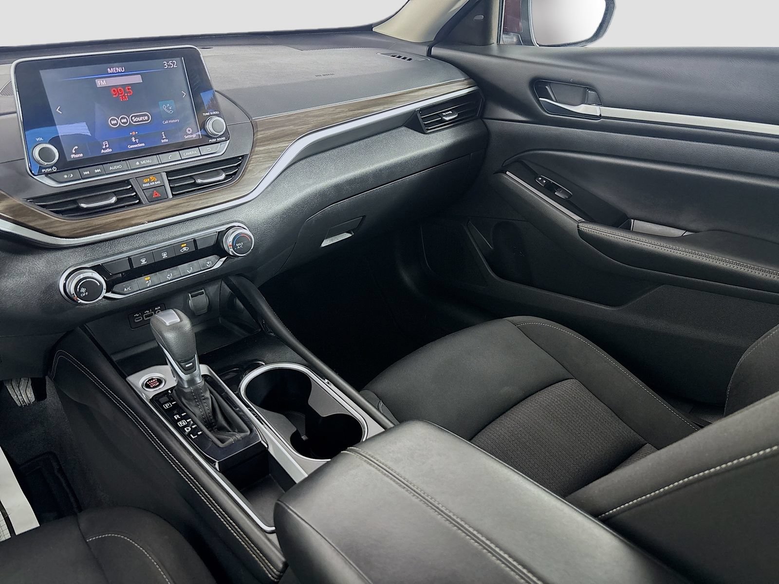 Used 2023 Nissan Altima 2.5 SV FWD image 21