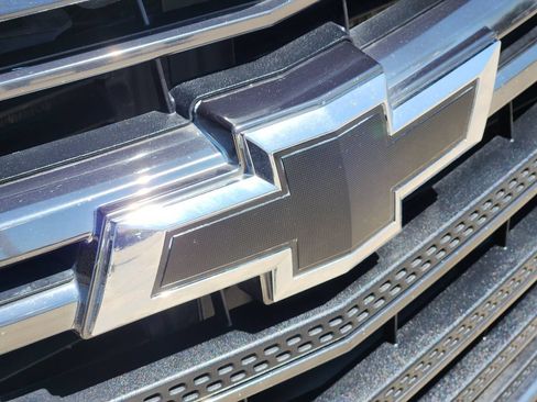 Used 2018 Chevrolet Traverse Premier w/ Redline Edition FWD image 13
