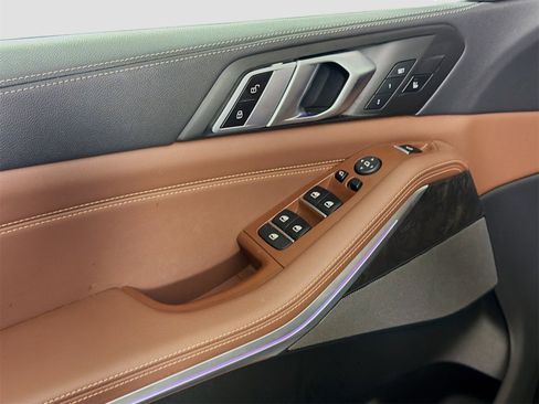 Used 2023 BMW X5 M50i w/ Climate Comfort Package image 21