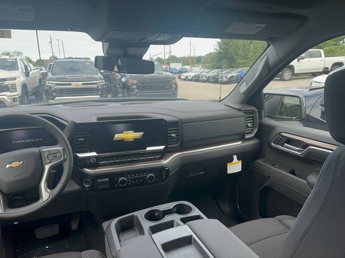 New 2026 Chevrolet Silverado 1500 LT w/ Protection Package AWD/4WD image 6