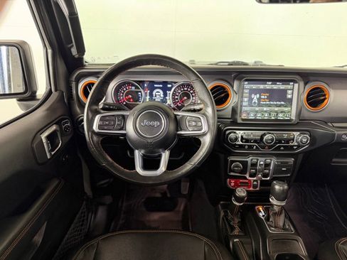 Used 2022 Jeep Gladiator Mojave w/ Cold Weather Group AWD/4WD image 17