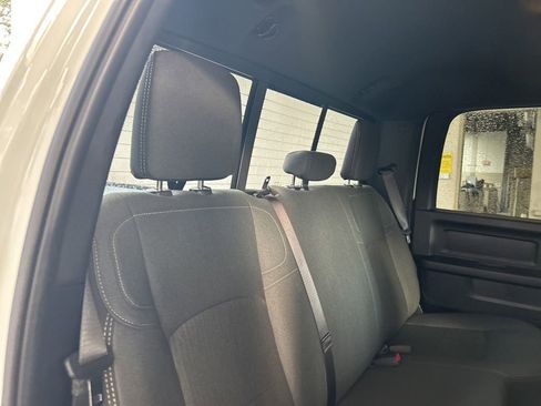 Used 2024 RAM 3500 Tradesman w/ Chrome Appearance Group image 29