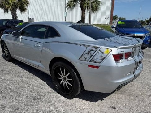 Used 2010 Chevrolet Camaro LT w/ RS Package RWD image 6