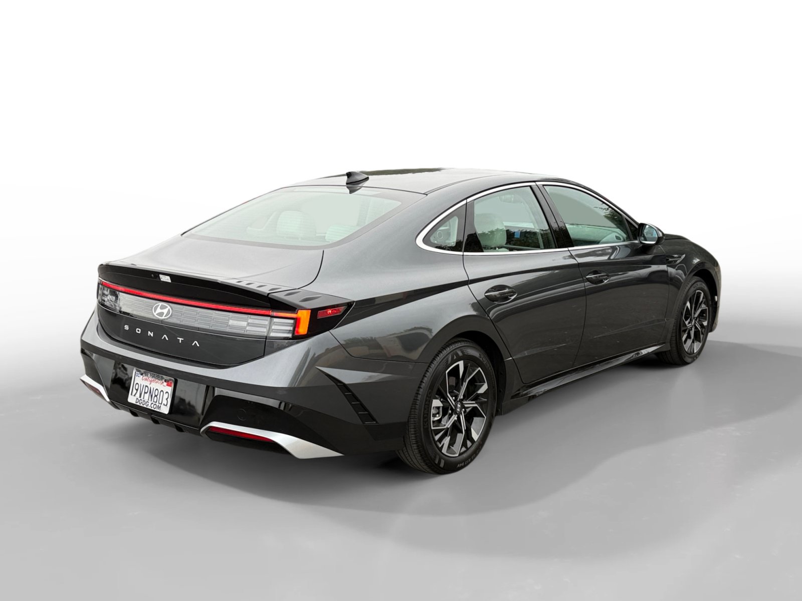 Certified 2025 Hyundai Sonata SEL FWD image 5