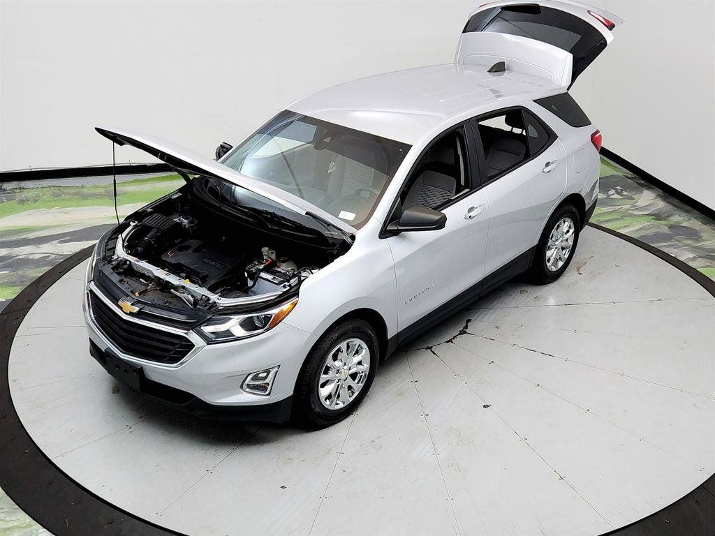 Used 2020 Chevrolet Equinox LS w/ LPO, Floor Liner Package FWD image 33