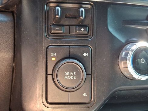 Used 2024 Ford F450 Lariat AWD/4WD image 22