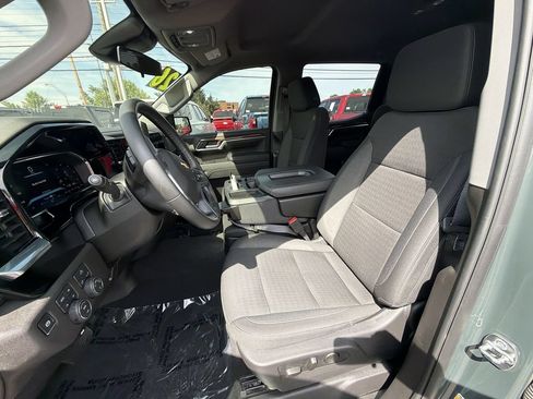 Used 2026 Chevrolet Silverado 1500 LT AWD/4WD image 11