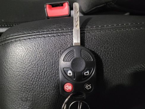 Used 2018 Ford Focus SE image 32