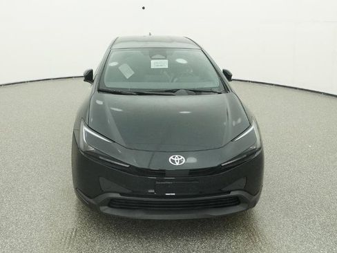 New 2026 Toyota Prius LE image 2