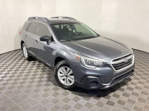 Used 2019 Subaru Outback 2.5i image 3