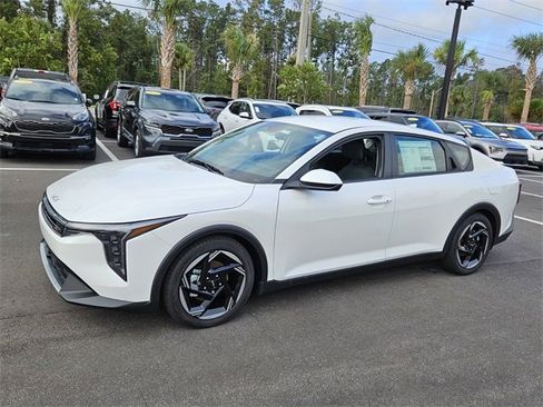 New 2025 Kia K4 EX image 2